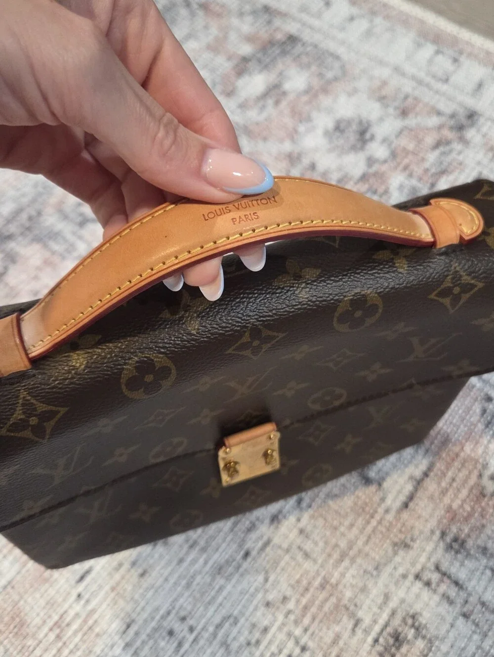 Louis Vuitton Pochette Metis Monogram